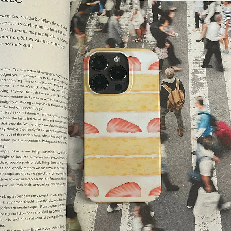 Yellow Strawberry Cream Cake Art Phone Case for IPHONE 17 Air 16E 15 PROMAX 14 Plus 13 12 MINI 11 16Plus XR Acrylic Phone Cover
